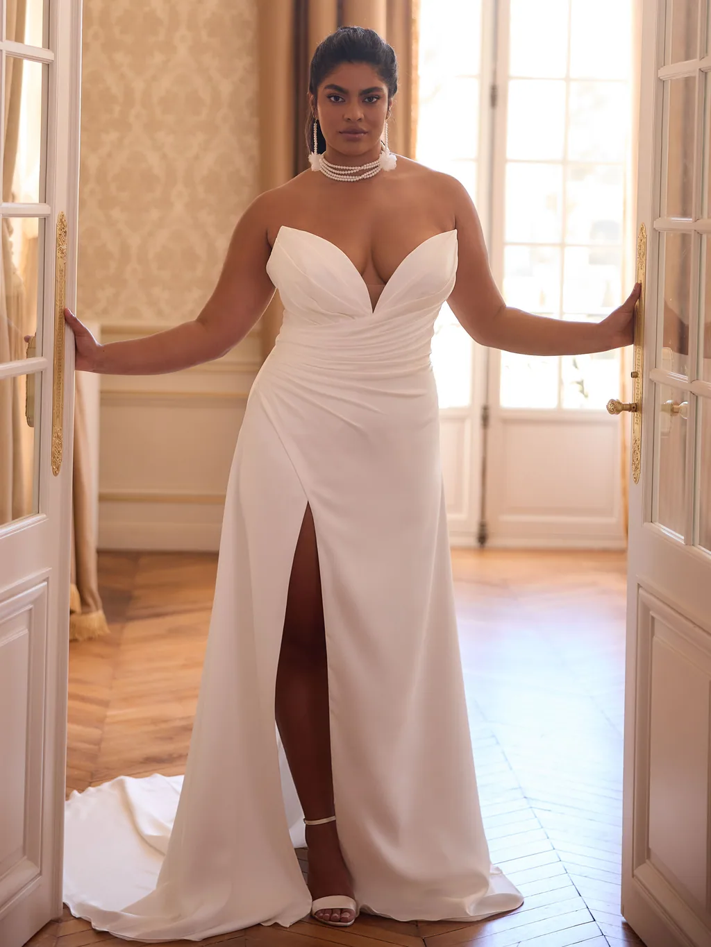 Bianco Evento Limited Plus Size Brautkleid Alicia Princess, Vorderansicht