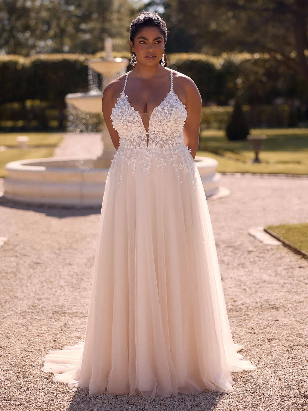 Bianco Evento Plus Size Brautkleid Ariana, Vorderansicht