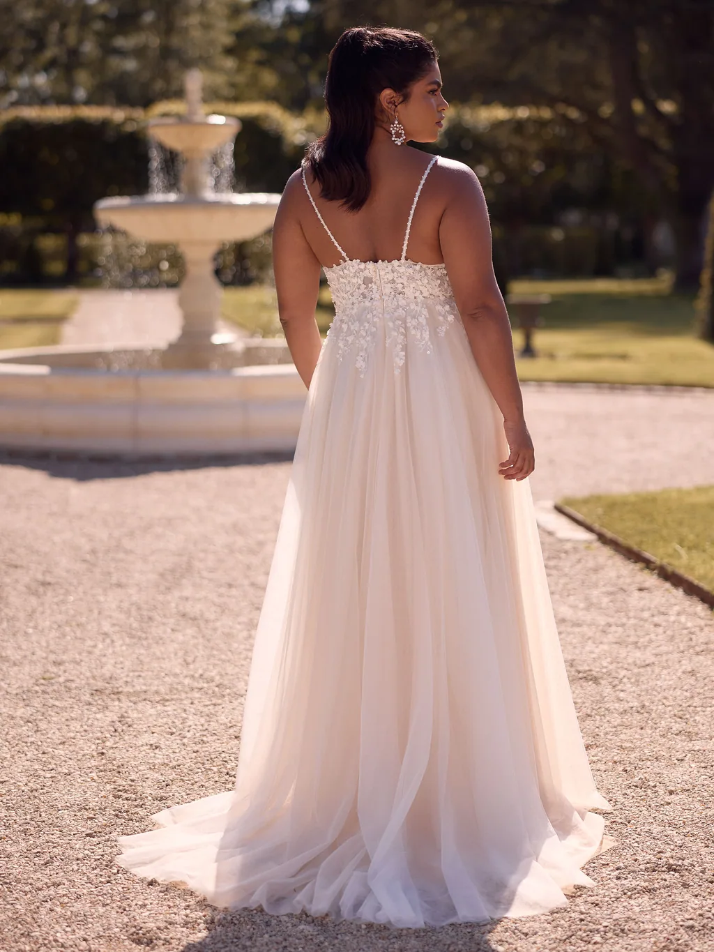 Bianco Evento Plus Size Brautkleid Ariana, Rückenansicht