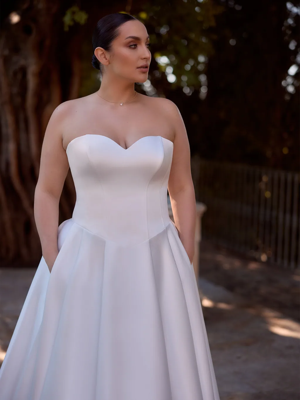 Bianco Evento Plus Size 2027 Brautkleid Edina, Vorderansicht