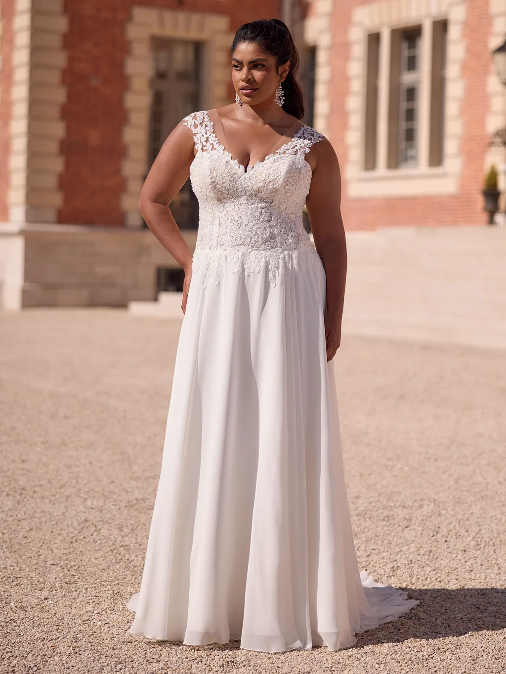 Bianco Evento Plus Size Brautkleid Giada, Vorderansicht