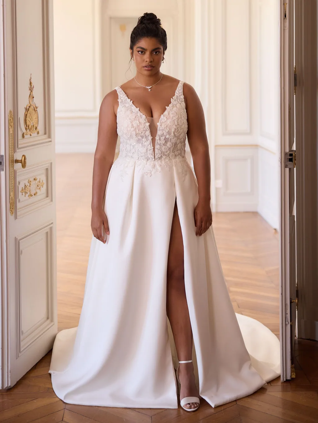 Bianco Evento Limited Plus Size Brautkleid Vittoria, Vorderansicht